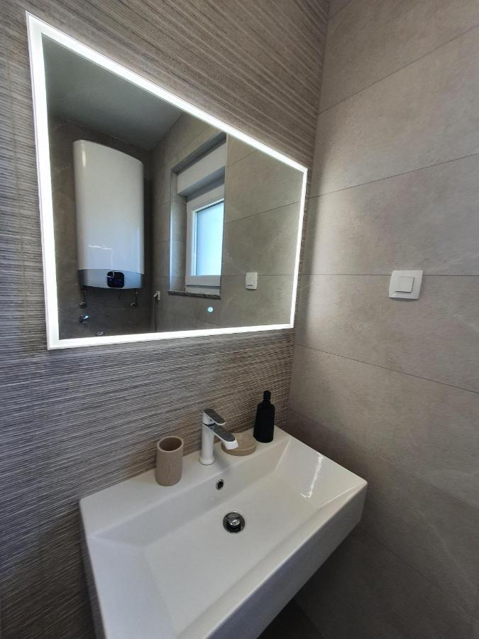 Beachside Place Sukosan Ngoại thất bức ảnh